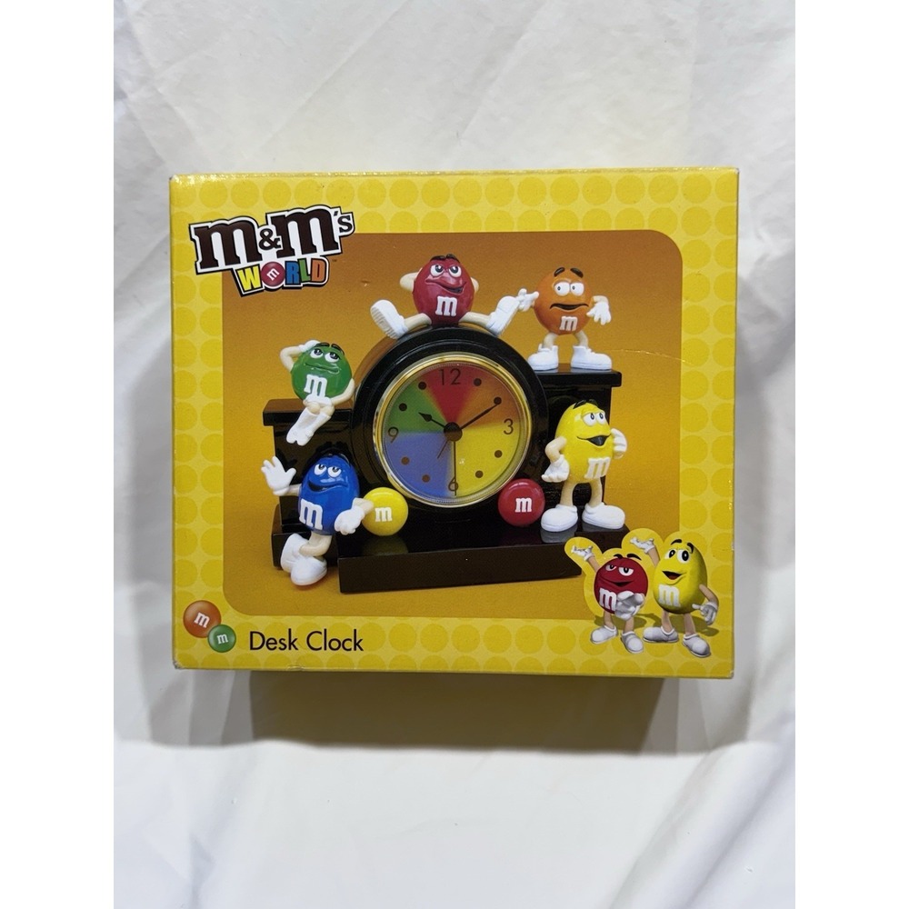 VINTAGE NEW M&M's World Multi Character Desk Clock With Alarm 2005 Mars Inc